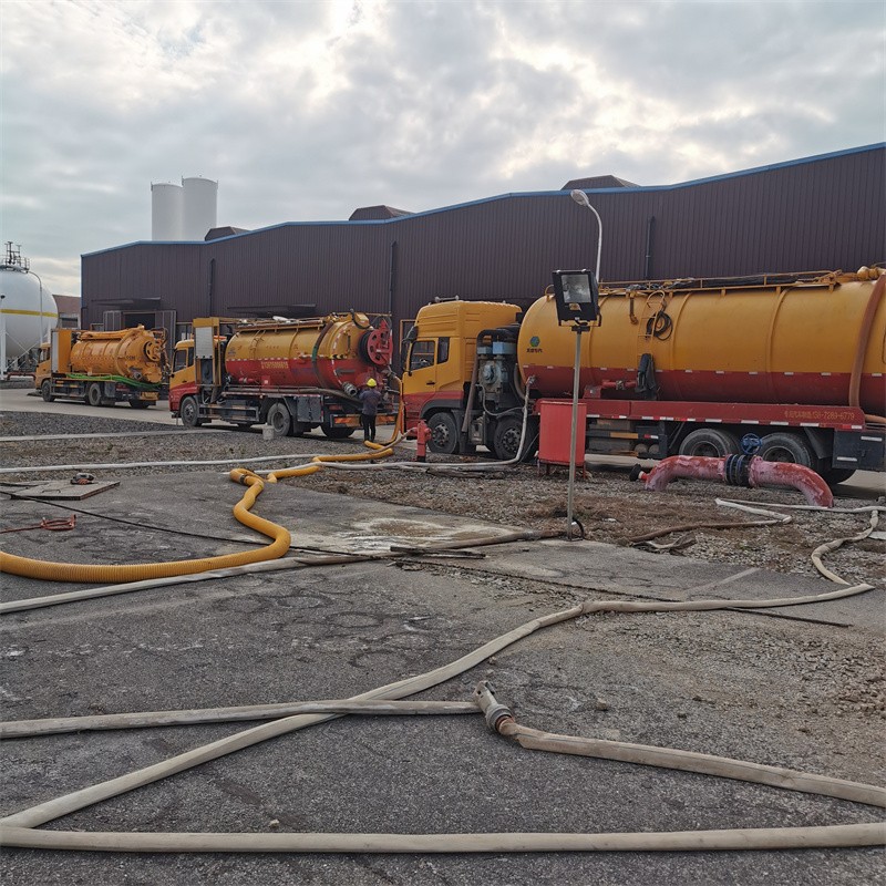 石门污水池清理